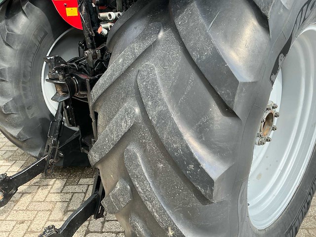 2004 massey ferguson 6480 vierwielaangedreven landbouwtractor - afbeelding 18 van  50