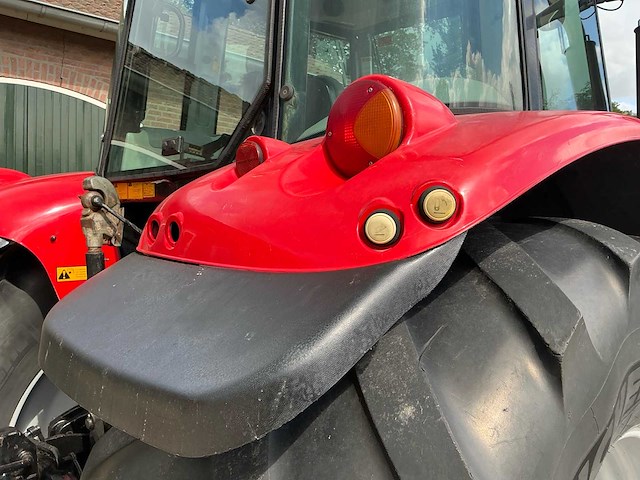 2004 massey ferguson 6480 vierwielaangedreven landbouwtractor - afbeelding 19 van  50