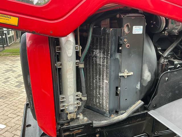 2004 massey ferguson 6480 vierwielaangedreven landbouwtractor - afbeelding 26 van  50