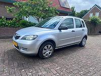 2004 mazda 2 1.4 exclusive personenauto - afbeelding 1 van  8