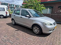 2004 mazda 2 1.4 exclusive personenauto - afbeelding 4 van  8