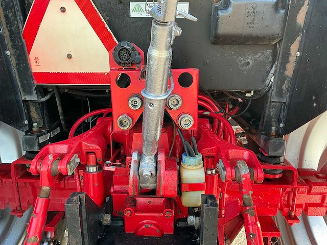 2004 mccormick cx 75 xtrashift vierwielaangedreven landbouwtractor - afbeelding 22 van  44