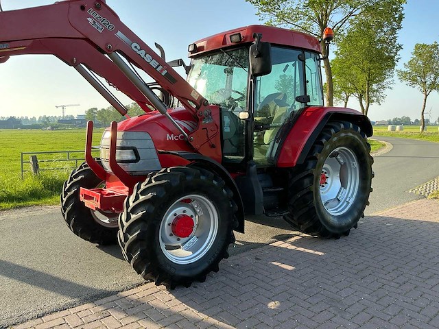 2004 mccormick cx 75 xtrashift vierwielaangedreven landbouwtractor - afbeelding 12 van  44