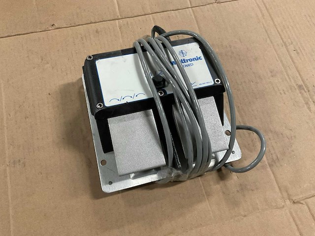 2004 medtronic double foot pedal - afbeelding 1 van  4
