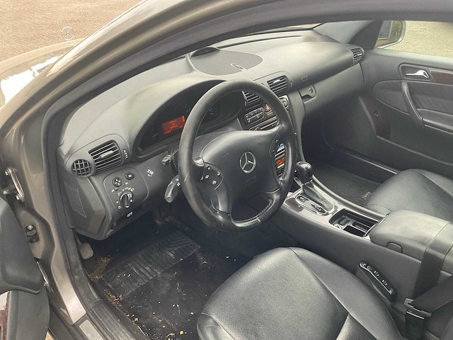 2004 mercedes-benz c-klasse combi 240 elegance personenauto - afbeelding 6 van  23