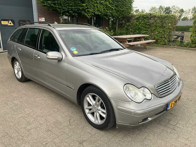 2004 mercedes-benz c-klasse combi 240 elegance personenauto - afbeelding 13 van  19