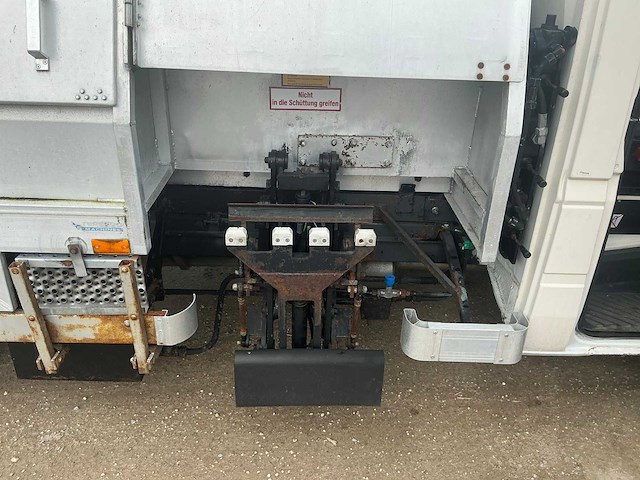 2004 mercedes-benz cdi vuilniswagen - afbeelding 2 van  24