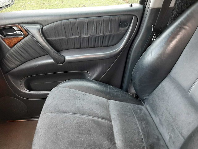 2004 mercedes-benz m-klasse ml 270 cdi bedrijfswagen - afbeelding 27 van  38