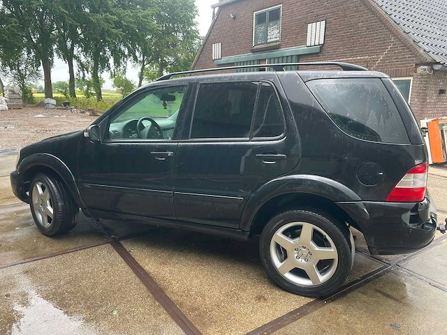 2004 mercedes-benz m-klasse ml 270 cdi bedrijfswagen - afbeelding 1 van  21
