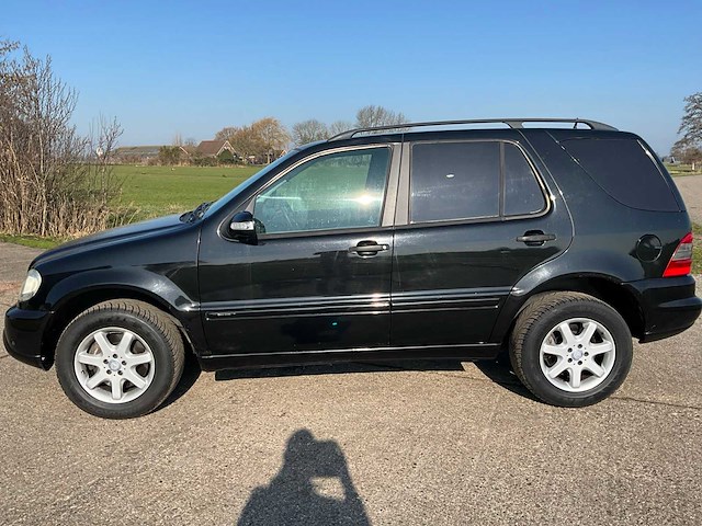 2004 mercedes-benz m-klasse ml270 cdi bedrijfswagen - afbeelding 9 van  36