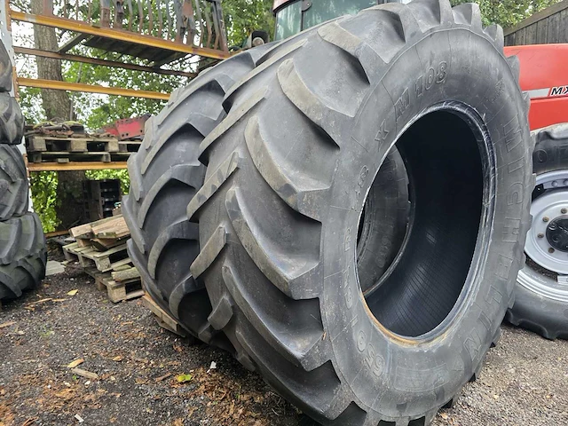 2004 michelin 650/65r38 xm108 band (2x) - afbeelding 1 van  11