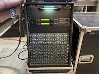 2004 midas heritage 2000 analoge mengtafel met fx rack - afbeelding 15 van  17