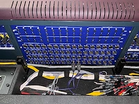 2004 midas heritage 2000 analoge mengtafel met fx rack - afbeelding 10 van  17