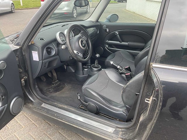 2004 mini 1.6 cooper chili personenauto - afbeelding 17 van  27