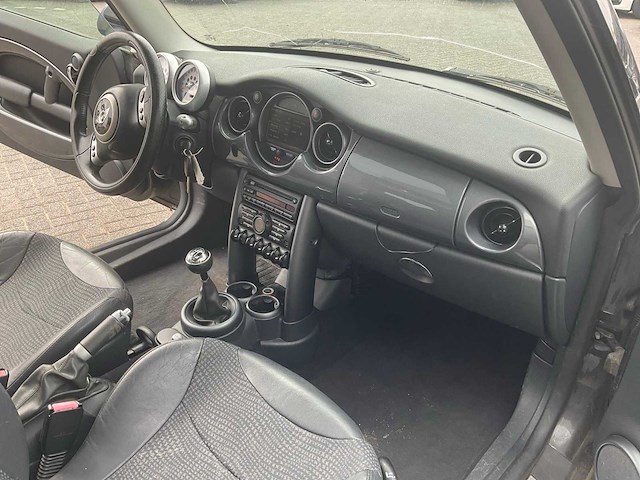 2004 mini 1.6 cooper chili personenauto - afbeelding 26 van  27