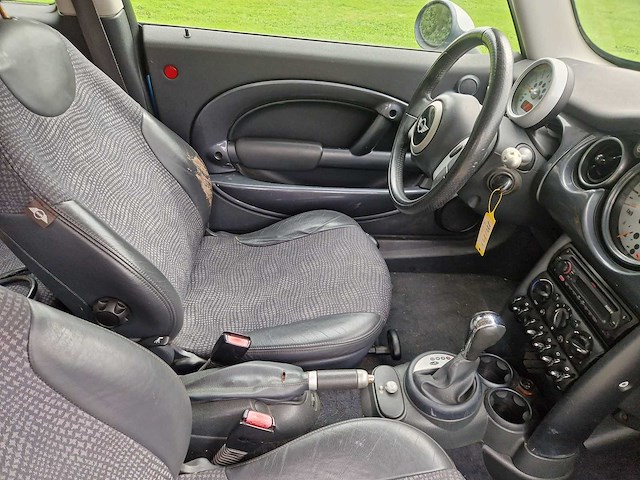 2004 mini 3 deurs 1.6 cooper personenauto - afbeelding 7 van  10