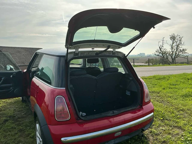 2004 mini 3-deurs 1.6 one pepper personenauto - afbeelding 24 van  38