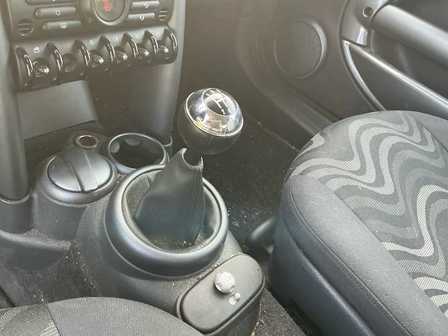 2004 mini 3-deurs 1.6 one pepper personenauto - afbeelding 22 van  38