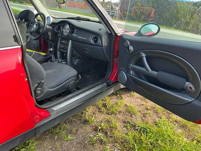 2004 mini 3-deurs 1.6 one pepper personenauto - afbeelding 29 van  38