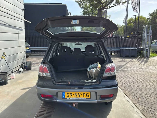 2004 mitsubishi outlander 2.0 comfort personenauto - afbeelding 8 van  24