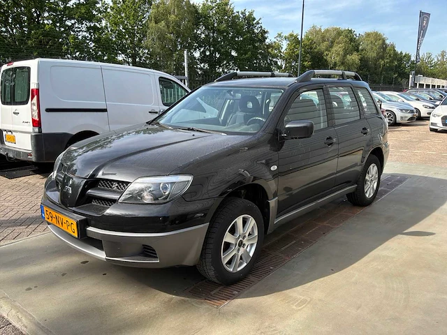 2004 mitsubishi outlander 2.0 comfort personenauto - afbeelding 1 van  24