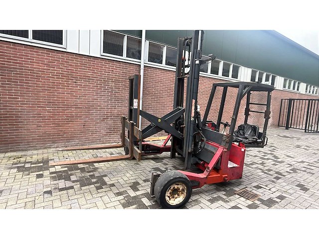 2004 moffett m4 25.4 meeneemheftruck - afbeelding 3 van  8