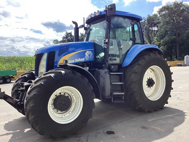 2004 new holland t8030 vierwielaangedreven landbouwtractor - afbeelding 25 van  30