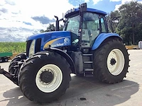 2004 new holland t8030 vierwielaangedreven landbouwtractor - afbeelding 25 van  30