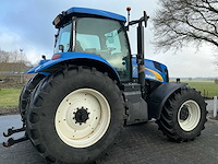 2004 new holland (tg230) t8030 vierwielaangedreven landbouwtractor - afbeelding 2 van  17