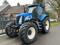 2004 new holland (tg230) t8030 vierwielaangedreven landbouwtractor