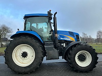 2004 new holland (tg230) t8030 vierwielaangedreven landbouwtractor - afbeelding 17 van  17
