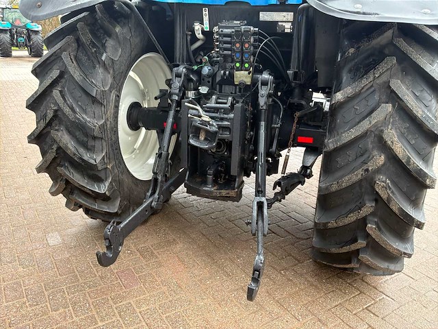 2004 new holland ts115a tractor (nieuwe motor en banden) - afbeelding 8 van  31