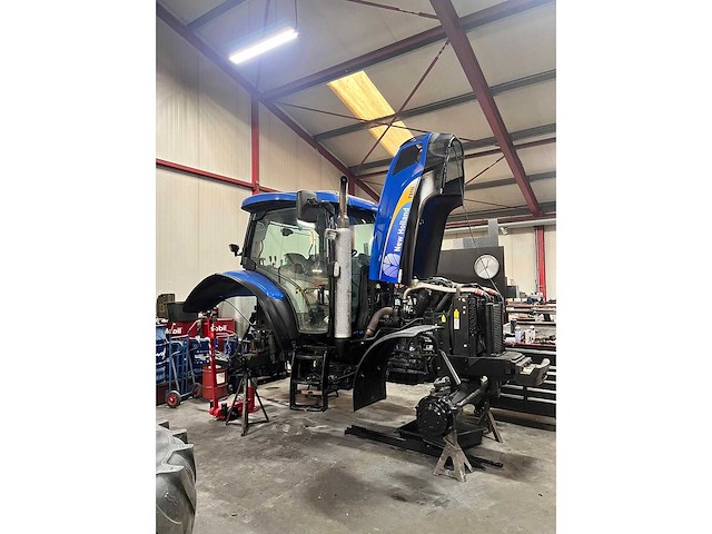 2004 new holland ts115a tractor (nieuwe motor en banden) - afbeelding 24 van  31