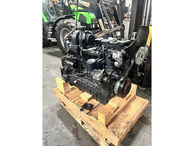 2004 new holland ts115a tractor (nieuwe motor en banden) - afbeelding 26 van  26