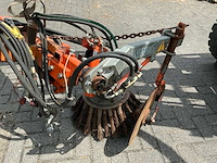 2004 nimos portier 11 werktuigdrager met veegborstels - afbeelding 29 van  36