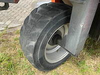 2004 nimos portier 11 werktuigdrager met veegborstels - afbeelding 2 van  37