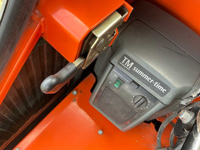 2004 nimos portier 11 werktuigdrager met veegborstels - afbeelding 24 van  37