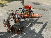 2004 nimos portier 11 werktuigdrager met veegborstels - afbeelding 26 van  37
