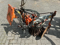 2004 nimos portier 11 werktuigdrager met veegborstels - afbeelding 30 van  37