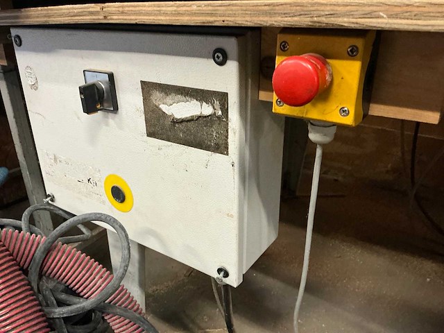 2004 omga radiaalafkortzaagmachine - afbeelding 4 van  8