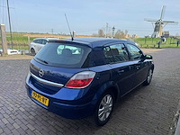 2004 opel astra 1.4 cool enjoy 93-pl-bt - afbeelding 12 van  18