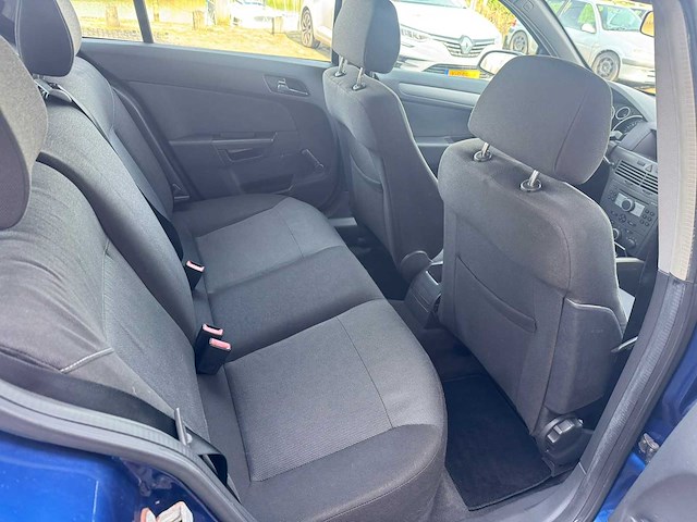 2004 opel astra 1.4 cool enjoy 93-pl-bt - afbeelding 17 van  18