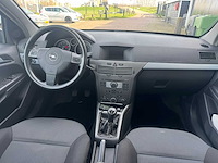 2004 opel astra 1.4 cool enjoy 93-pl-bt - afbeelding 18 van  18