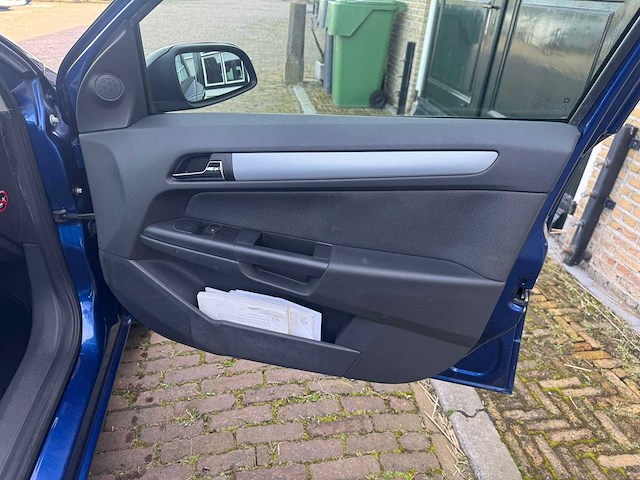 2004 opel astra 1.4 cool enjoy 93-pl-bt - afbeelding 11 van  12