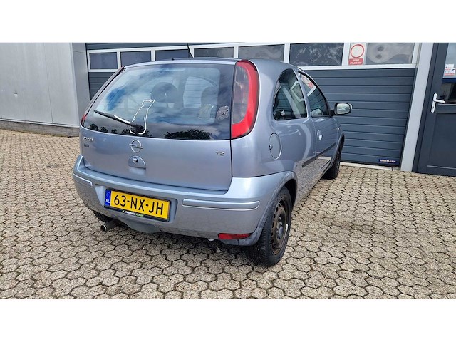 2004 opel corsa 1.2-16v enjoy personenauto - afbeelding 8 van  12