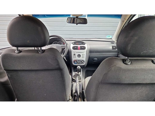2004 opel corsa 1.2-16v enjoy personenauto - afbeelding 10 van  12
