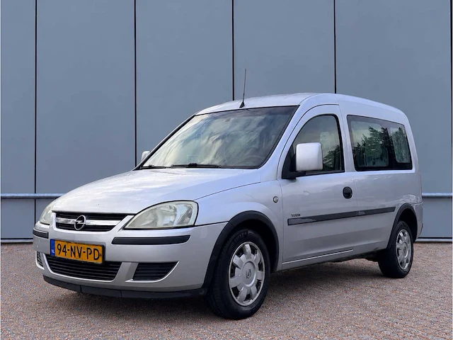 2004 opel tour 1.6 airco benzine rolstoelbus - afbeelding 1 van  14