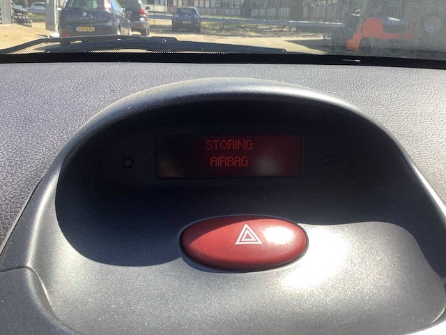 2004 peugeot 206 1.4-16v xs pack personenauto 33-pn-tj - afbeelding 13 van  29