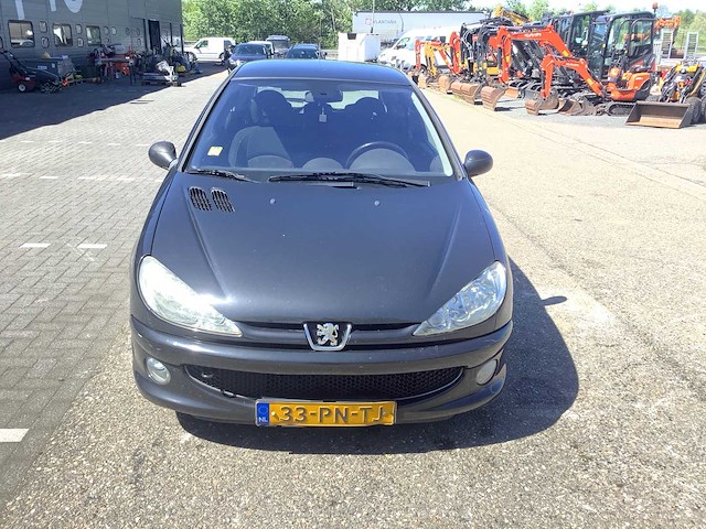 2004 peugeot 206 1.4-16v xs pack personenauto 33-pn-tj - afbeelding 28 van  29