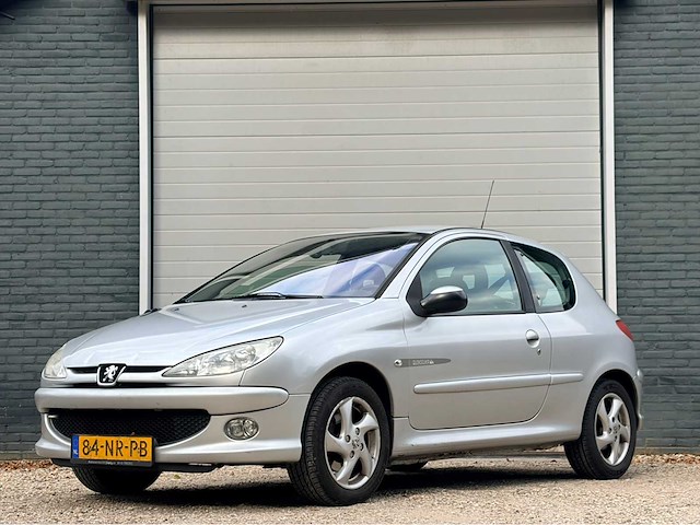 2004 peugeot 206 airco 1.6-16v quiksilver personenauto - afbeelding 1 van  11